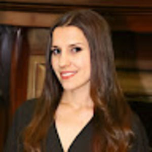 Meet your Posher, Adriana